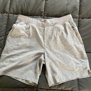 Lululemon The SHORT linerless 7in. Size Large